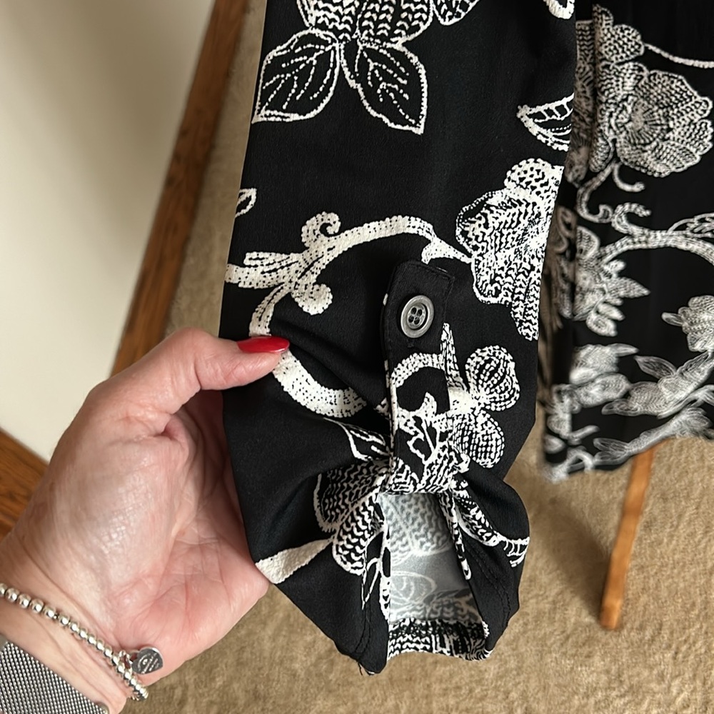 Dress - Picture 3 of 6